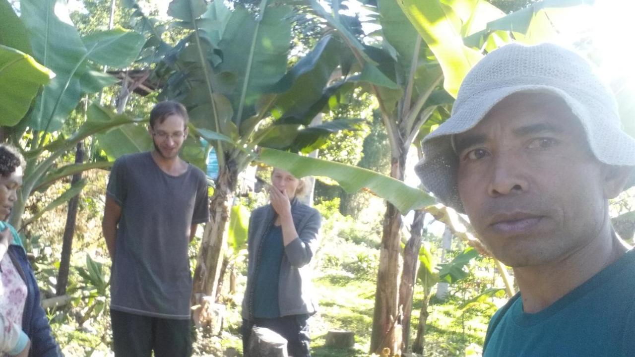 Karleta Homestay Ruteng Εξωτερικό φωτογραφία
