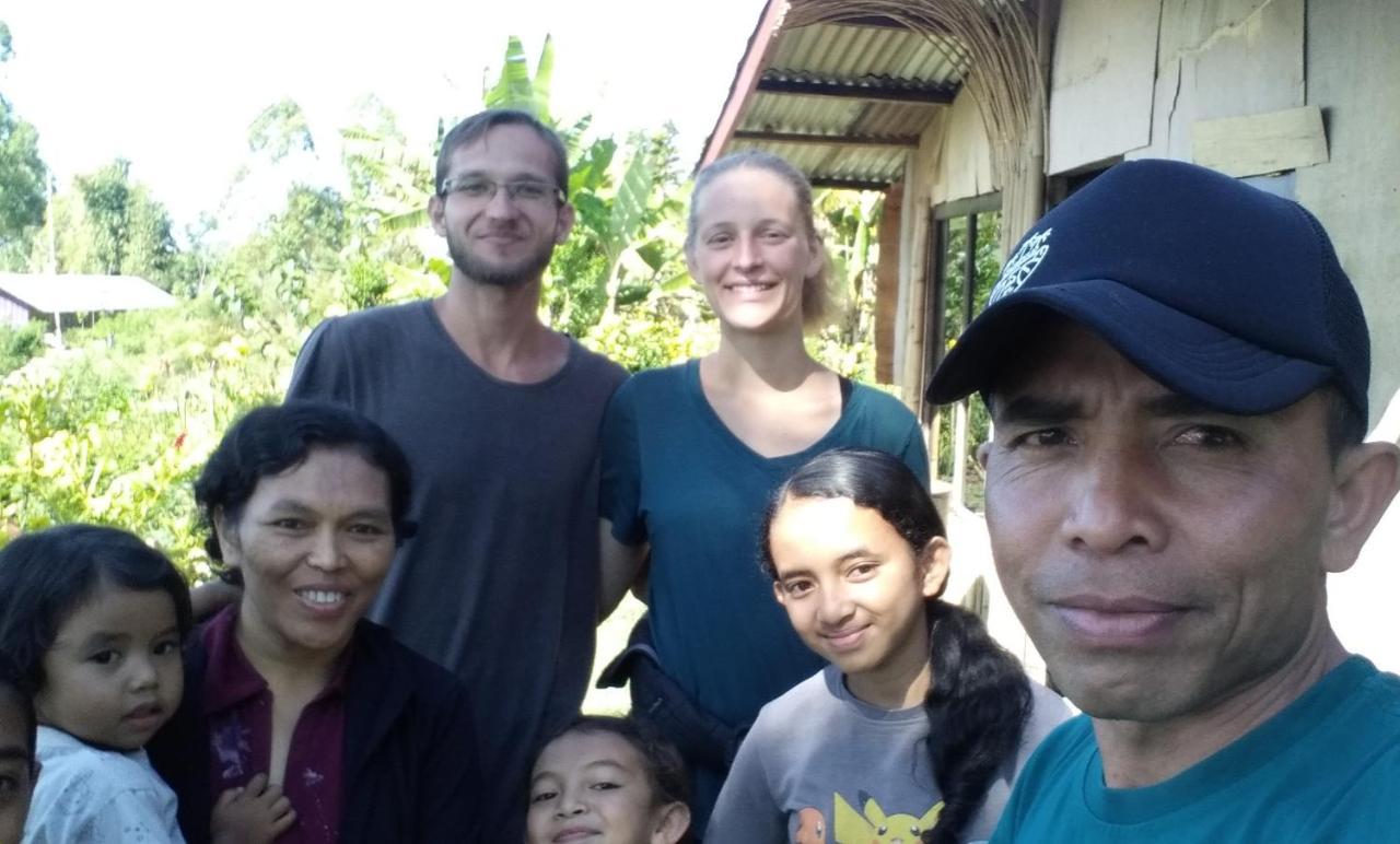Karleta Homestay Ruteng Εξωτερικό φωτογραφία