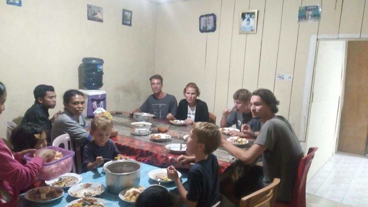 Karleta Homestay Ruteng Εξωτερικό φωτογραφία