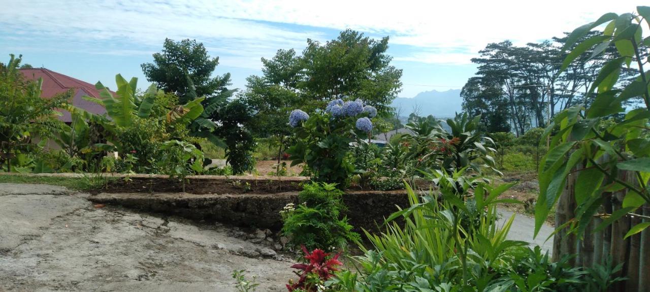 Karleta Homestay Ruteng Εξωτερικό φωτογραφία