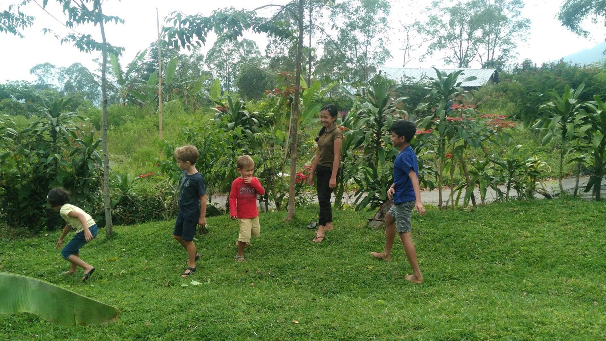 Karleta Homestay Ruteng Εξωτερικό φωτογραφία