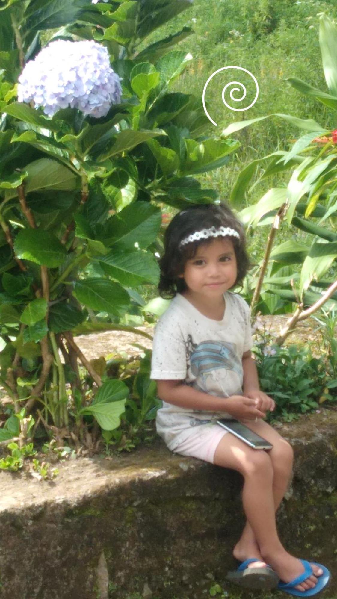 Karleta Homestay Ruteng Εξωτερικό φωτογραφία