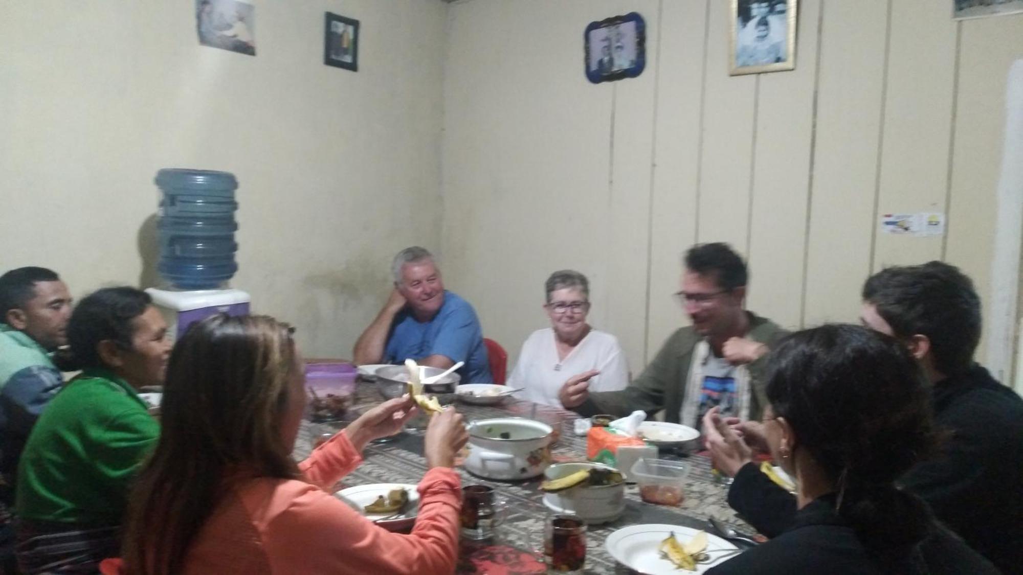 Karleta Homestay Ruteng Εξωτερικό φωτογραφία
