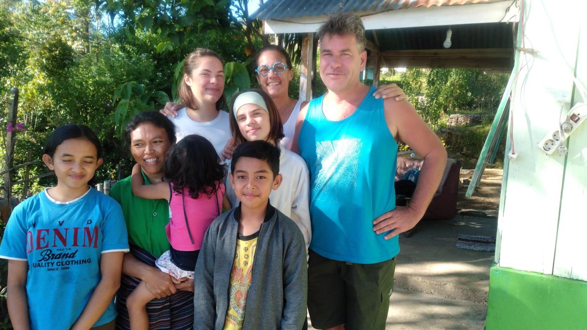 Karleta Homestay Ruteng Εξωτερικό φωτογραφία